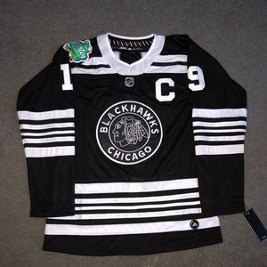 Toews #19 Blackhawks Winter Classic NHL Jersey
